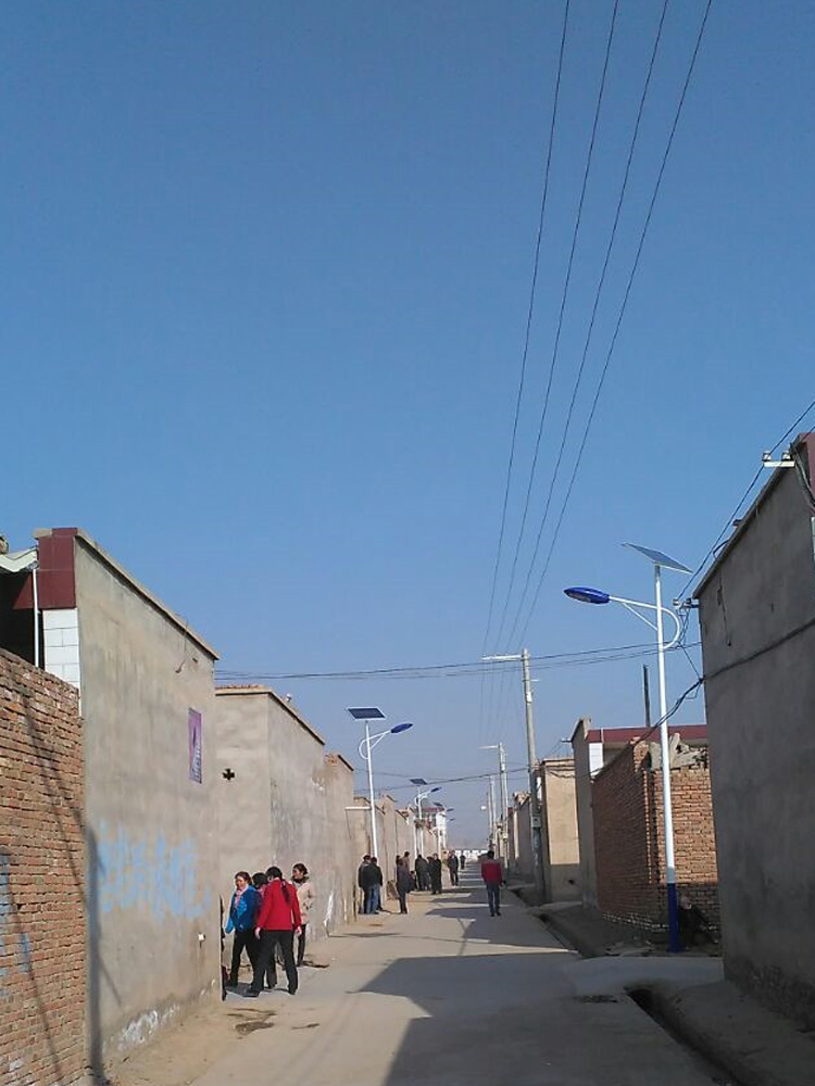 農(nóng)村太陽(yáng)能路燈生產(chǎn)廠家 農(nóng)村太陽(yáng)能路燈生產(chǎn)廠家